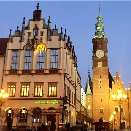 Louis & Elza Old Town Romantic Apartment *